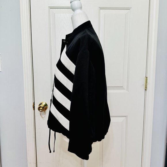 AUTHENTIC CHRISTIAN DIOR BLACK AND WHITE STRIPED EVENING JACKET MADE IN ITALY - Picture 5 of 7